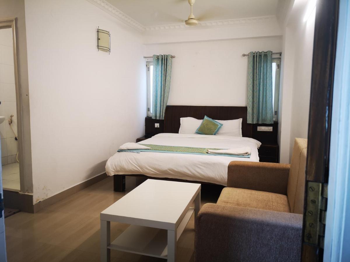Aum Hotel Puttaparthi Εξωτερικό φωτογραφία
