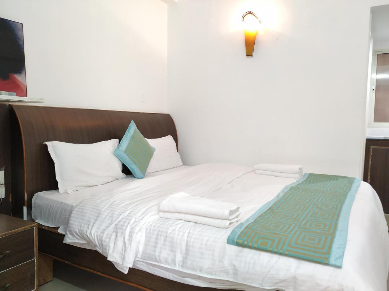 Aum Hotel Puttaparthi Εξωτερικό φωτογραφία